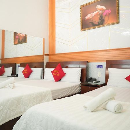 Khach San Tuan Vu Hotel โฮจิมินห์ซิตี้ ภายนอก รูปภาพ
